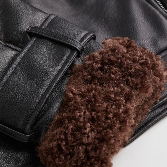 Black Biker jacket with a comfy teddy bear fabric on the inside - Picture 4 of 6